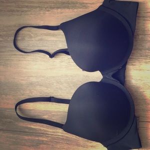 Victoria’s Secret t-shirt push-up bra 34B
